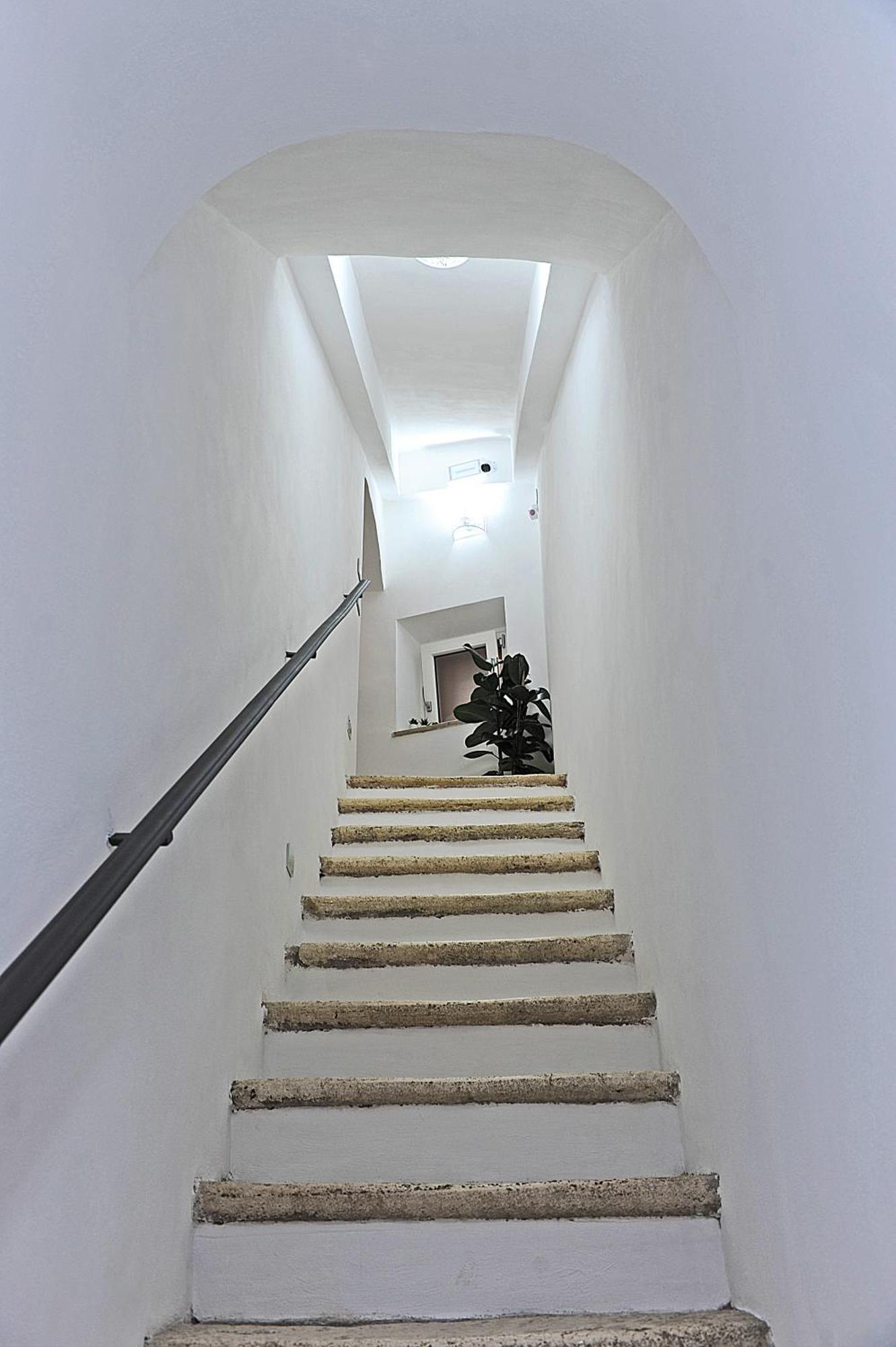 Mom Apartment Rooms&Suites Tivoli Exterior photo