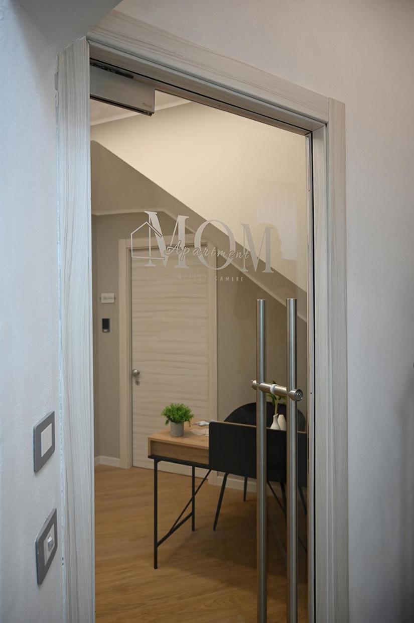 Mom Apartment Rooms&Suites Tivoli Exterior photo