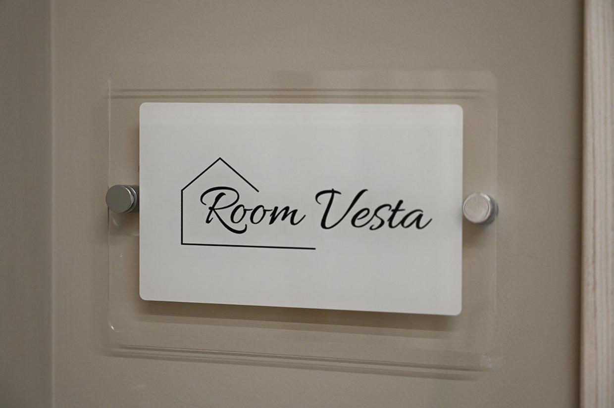 Mom Apartment Rooms&Suites Tivoli Exterior photo